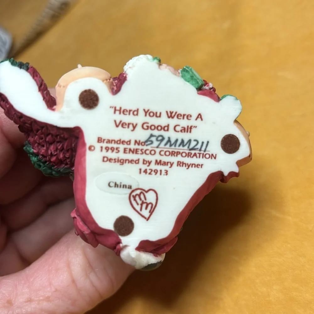 Enesco Mary’s Moo Moos “Herd You Were A Very Good Calf” Christmas Figuri…